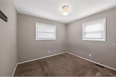 301 Applegate Road, Dayton, OH 45322 - Photo 17