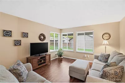 6130 Martingale Lane, Centerville, OH 45459 - Photo 9