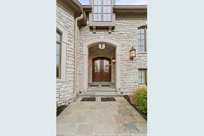 9020 Whisperinghill Drive, Cincinnati, OH 45242 - Photo 5