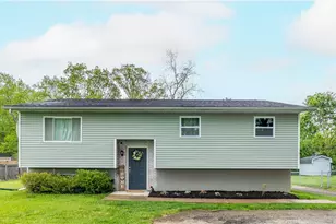 3443 Sunnyside Dr, Beavercreek, OH 45432 - Photo 1