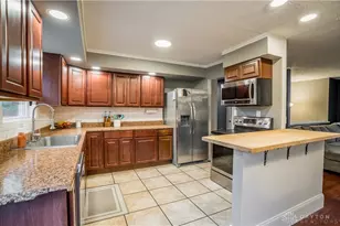 3443 Sunnyside Dr, Beavercreek, OH 45432 - Photo 7
