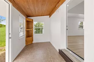 629 Little Meadow Dr, Riverside, OH 45404 - Photo 9