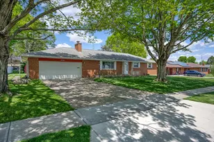 324 Beckenham Rd, Englewood, OH 45322 - Photo 3
