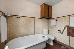 40 E Parkwood Dr, Dayton, OH 45405 - Photo 17