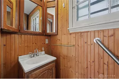 40 E Parkwood Drive, Dayton, OH 45405 - Photo 13