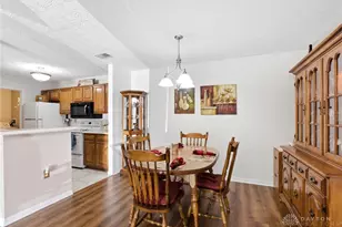 6680 Wareham Ct, Centerville, OH 45459 - Photo 9