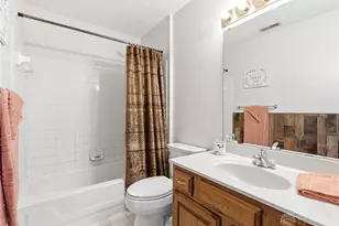 6680 Wareham Ct, Centerville, OH 45459 - Photo 15