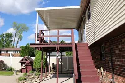 7031 Union Schoolhouse Road, Riverside, OH 45424 - Photo 9