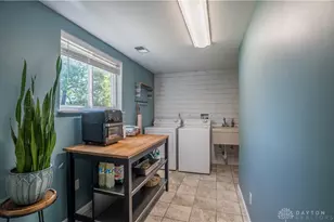 407 Thelma Ave, Clayton, OH 45415 - Photo 17