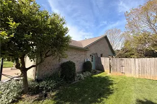 363 Winterset Dr, Englewood, OH 45322 - Photo 9