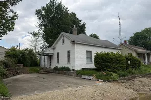 415 N Maple St, Eaton, OH 45320 - Photo 1