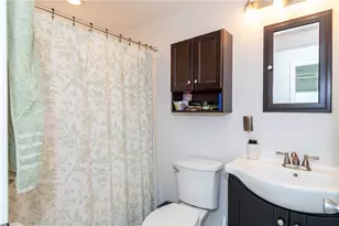 7021 Bascombe Dr, Huber Heights, OH 45424 - Photo 17