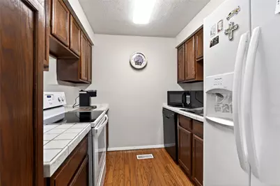 6405 Little John Circle, Centerville, OH 45459 - Photo 7