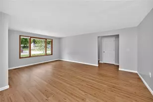 2749 Hemphill Rd, Kettering, OH 45440 - Photo 9