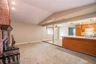 7140 Cohasset Dr, Huber Heights, OH 45424 - Photo 11