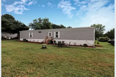 11515 Dundee Drive, Hillsboro, OH 45133 - Photo 3