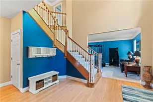 679 Towncrest Dr, Beavercreek, OH 45434 - Photo 3