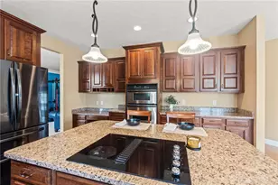 679 Towncrest Dr, Beavercreek, OH 45434 - Photo 23