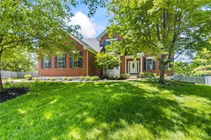 679 Towncrest Dr, Beavercreek, OH 45434 - Photo 3