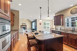 679 Towncrest Dr, Beavercreek, OH 45434 - Photo 31