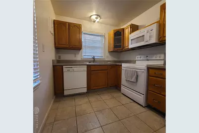642 La Salle Drive, Dayton, OH 45417 - Photo 9