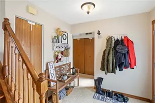 8798 Deer Chase Dr, Huber Heights, OH 45424 - Photo 5