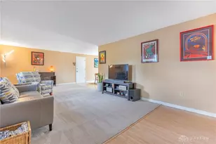 9398 Shawhan Dr, Centerville, OH 45458 - Photo 3