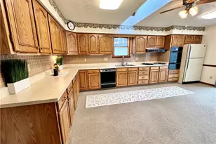 20 W Walnut St, Phillipsburg, OH 45354 - Photo 11