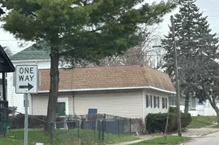 2012 St Charles Ave, Dayton, OH 45410 - Photo 5