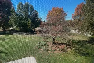5037 Mud Run Rd, Bath Twp, OH 45387 - Photo 17