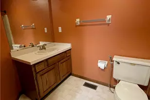 5037 Mud Run Rd, Bath Twp, OH 45387 - Photo 11