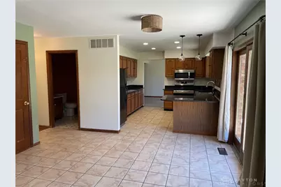 5037 Mud Run Road, Bath Twp, OH 45387 - Photo 9