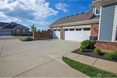 9470 Banyan Court, Centerville, OH 45458 - Photo 3