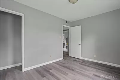 245 E Beechwood Avenue, Dayton, OH 45405 - Photo 11
