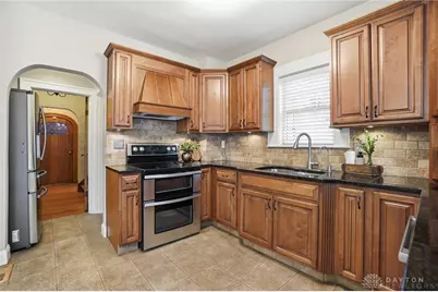 317 E Dixon Avenue, Oakwood, OH 45419 - Photo 13