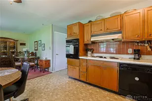 5718 Woodmore Dr, Dayton, OH 45414 - Photo 13