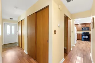 4900 Shady Hill Ln, Kettering, OH 45429 - Photo 5