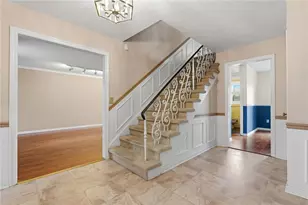 2196 Red Rock Dr, Beavercreek, OH 45431 - Photo 9