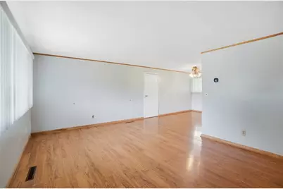 4642 Knobhill Drive, Huber Heights, OH 45424 - Photo 9