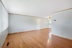 4642 Knobhill Dr, Huber Heights, OH 45424 - Photo 9