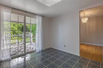 812 Twin Oaks Drive, Riverside, OH 45431 - Photo 9