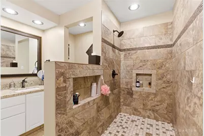 8916 Paragon Road, Centerville, OH 45458 - Photo 23