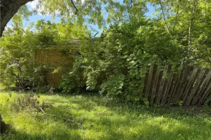 1237 S Diamond Mill Rd, Jackson Twp, OH 45345 - Photo 7