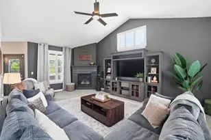 9488 Sandy Run Dr, Waynesville, OH 45068 - Photo 9