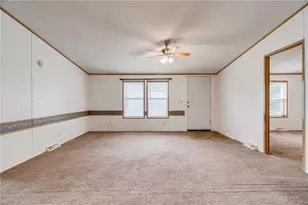 17 Bay Meadow Dr, Batavia, OH 45103 - Photo 3