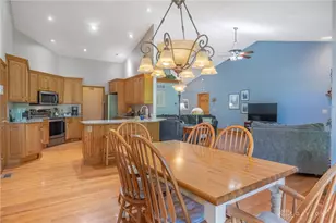 1668 Lago Mar Dr, Washington Twp, OH 45458 - Photo 11