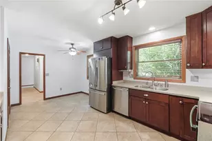 196 Cambria Dr, Beavercreek, OH 45440 - Photo 11