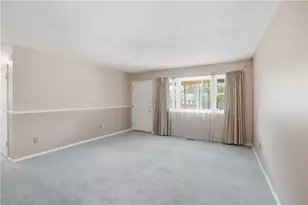 2535 Eckley Blvd, Miami Township, OH 45449 - Photo 5