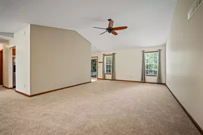 309 Sharon Court, Middletown, OH 45042 - Photo 3