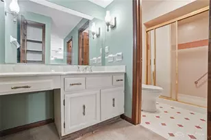 1081 Cedar Creek Cir, Washington Twp, OH 45459 - Photo 35